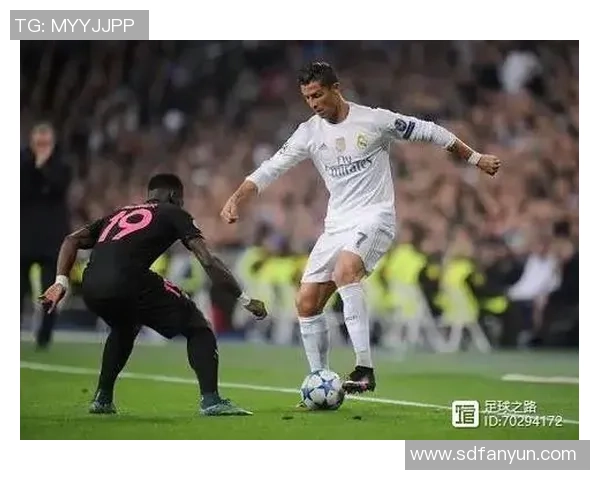 吴丽独家揭秘：深入浅出分享我的足球心得与技巧分析